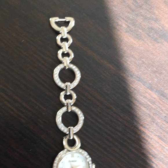 Armitron Now crystal - Picture 3 of 8